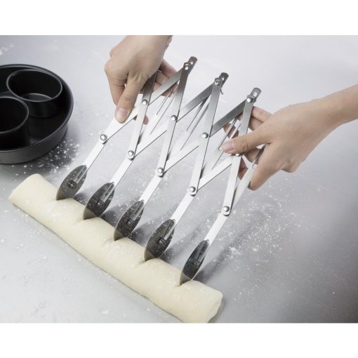 Vogue 5 Wheel Dough Cutter (CS850)