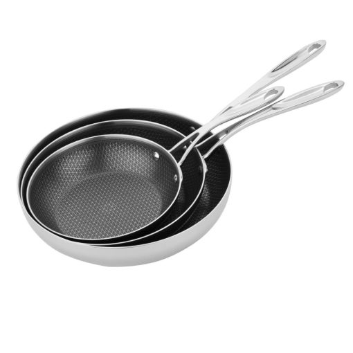 Vogue Tri-Shield Stainless Steel Saucepan with Clad Coating 20cm (GP187)