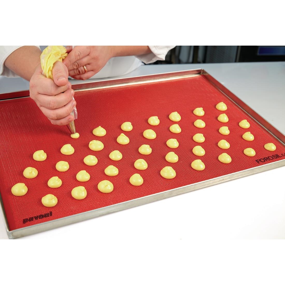 Pavoni Micro Perforated Silicone Pad 585x385mm (HX535)