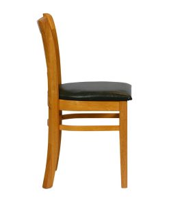 Turin Dining Table with 4 Manhattan Chairs in Soft Oak with Bison Cedar (JA210)