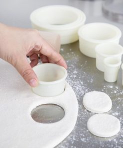Vogue Plain Round Nylon Pastry Cutters Pack 9 (JA522)