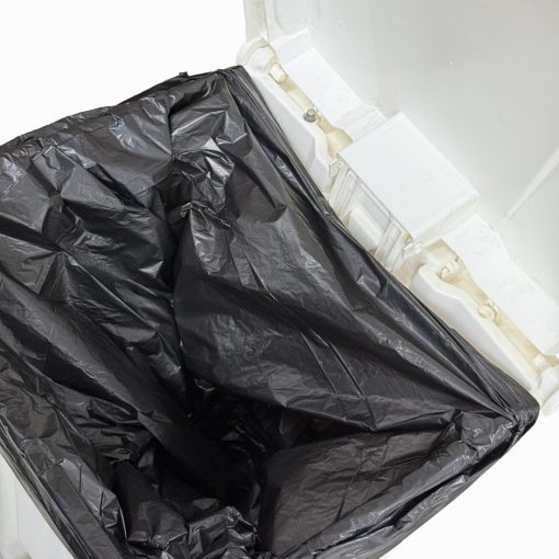 Nisbets Essentials Medium Duty Bin Bags Black 70Ltr 50 Pack (JA599)
