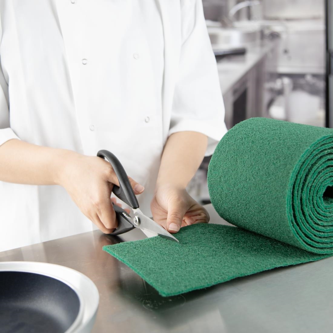 Nisbets Essentials Scouring Pad 3m Roll (JC819)