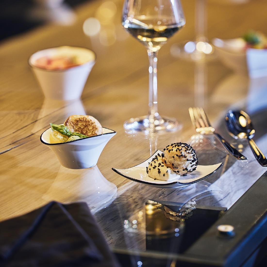 Arcoroc Appetizer Square Small Bowls Black Line 95mm 24 Pack (JK533)