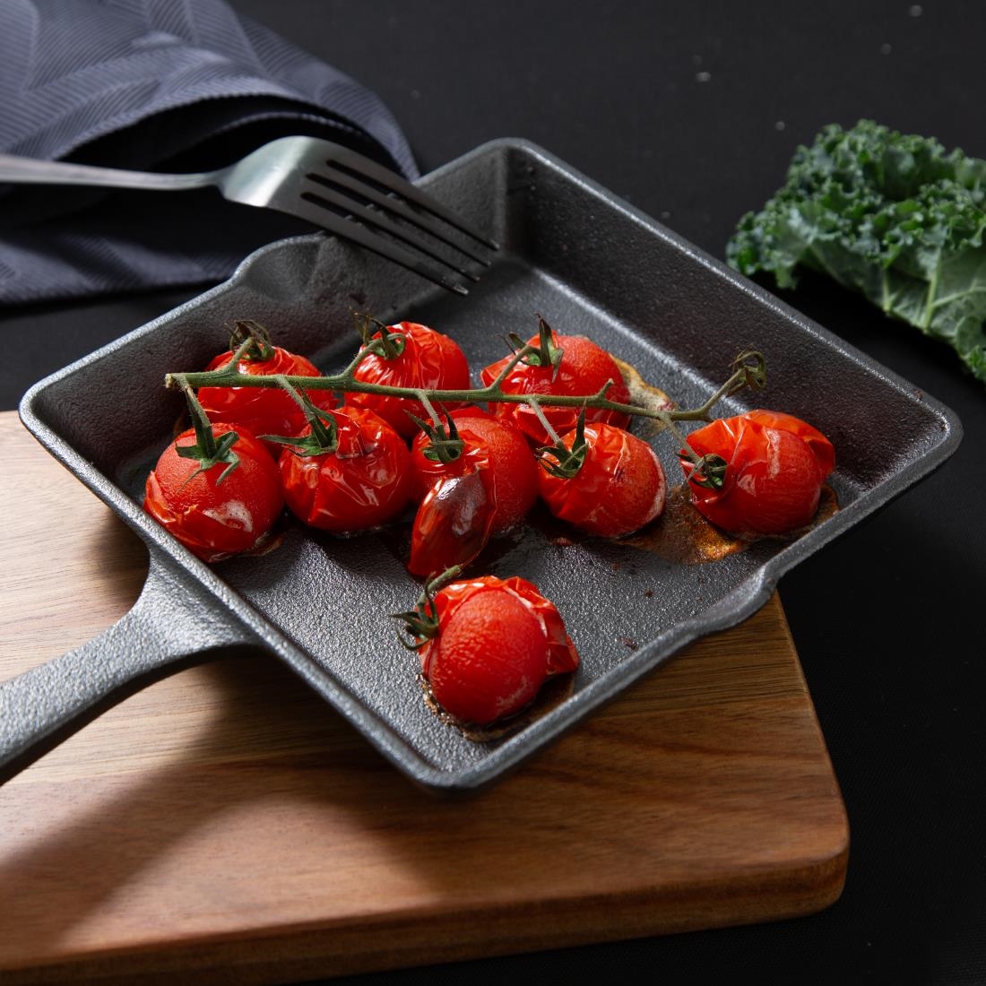 Olympia Cast Iron Square Pan 155x225mm (JF044)