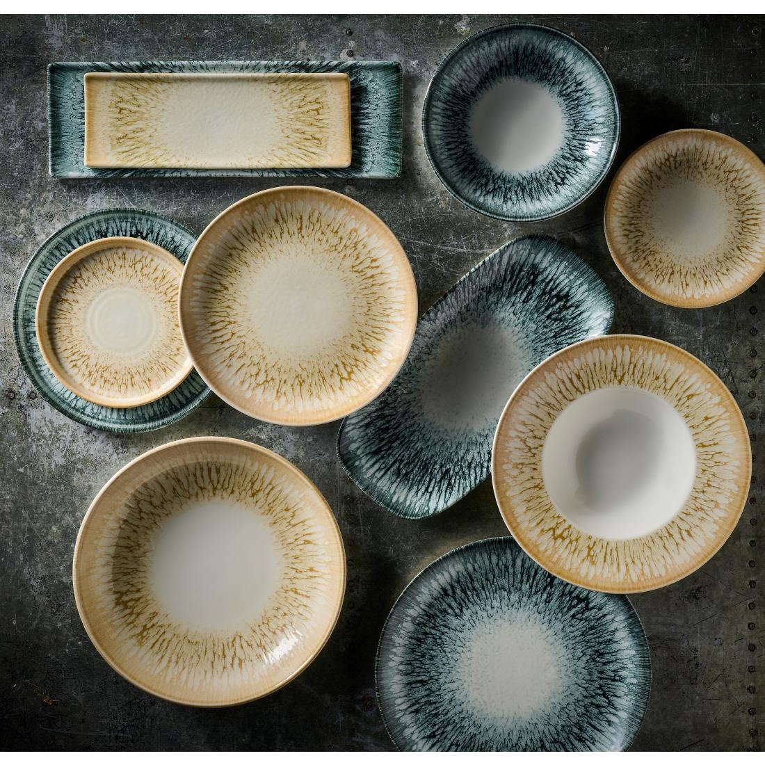 Churchill Lume Coupe Plates Black 288mm 12 Pack (JM106)